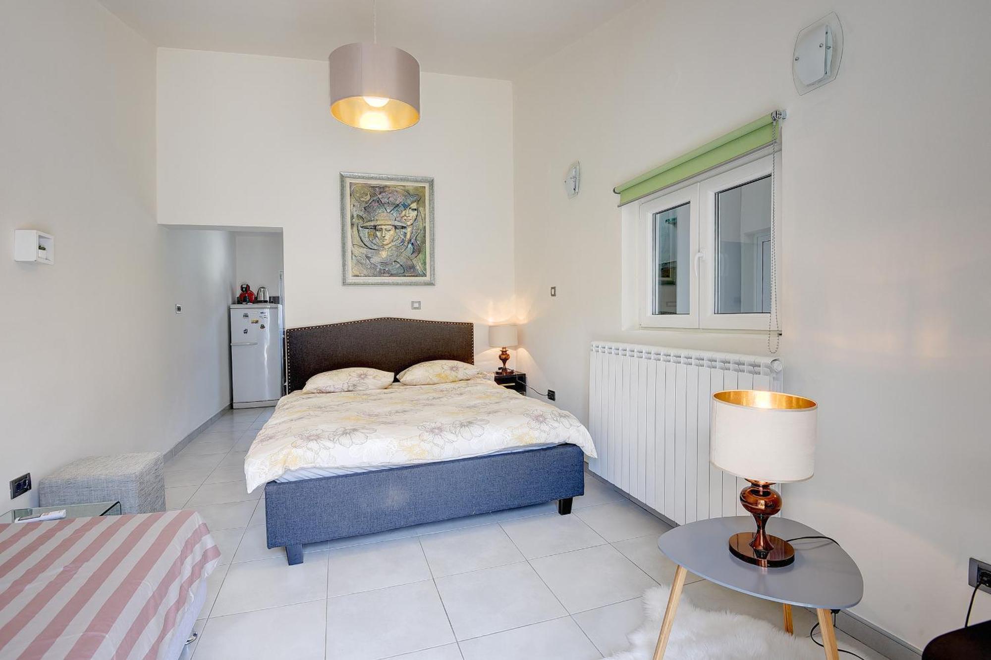Contessa Del Mar In For 7 People Only 200 Meters From The & Pet Friendly * Pula