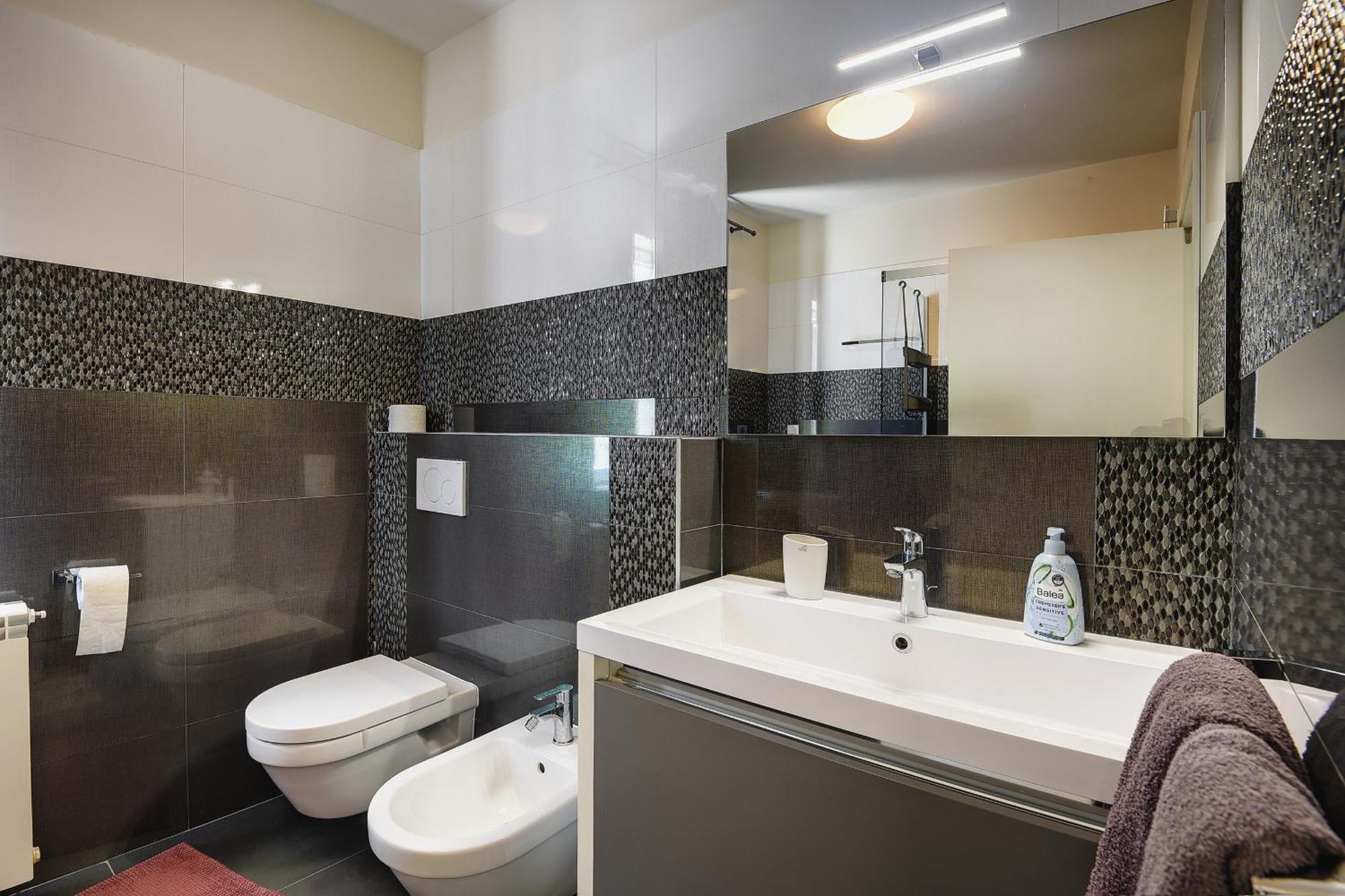 Contessa Del Mar In For 7 People Only 200 Meters From The & Pet Friendly Pula