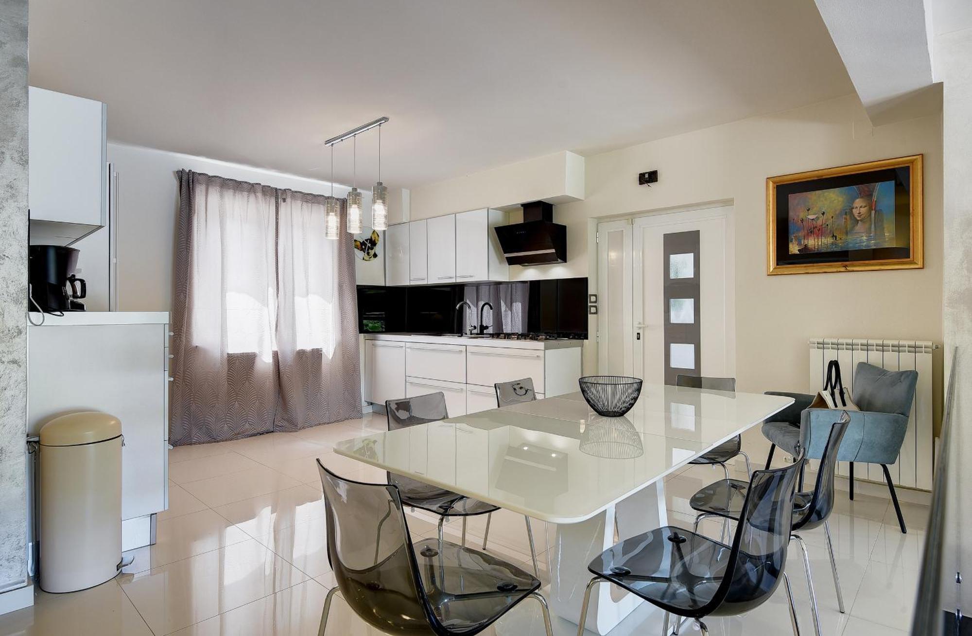 Vila Contessa Del Mar In For 7 People Only 200 Meters From The & Pet Friendly *